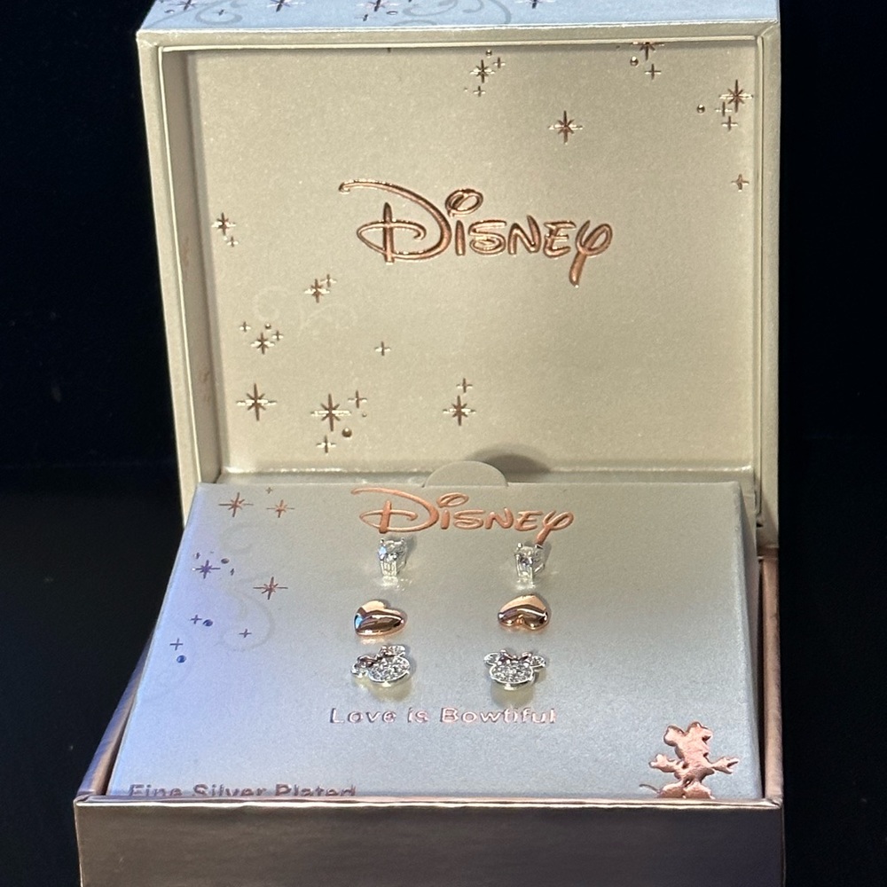 Disney love is Bowtiful earrings set of 3  NWT - Picture 9 of 11